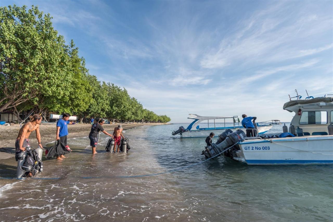 Hotel Pondok Sari Beach & Spa Resort ペムテラン エクステリア 写真